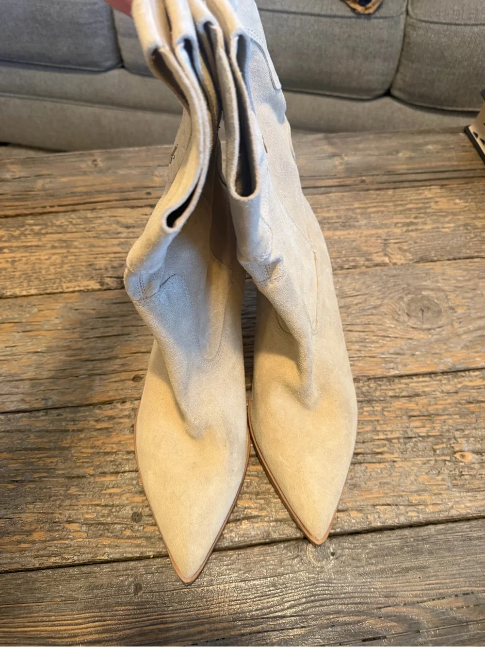 NWOT Larroudé Beige Suede Western Slouch Boot- Sz 11
